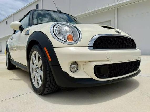 MINI COOPER CONVERTIBLE 2015 WMWZP3C54FT298729 image